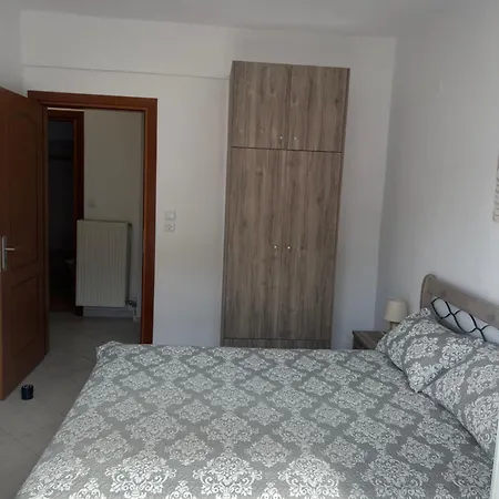 Irdis Garden Apartment *