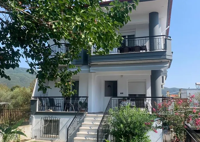 Irdis Garden Appartement *